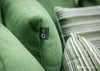 Close-up van de comfortabele kussens die het Apple Bee Cocoon lounge daybed aanvullen.