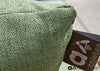Detailfoto van het zachte, weerbare kussen van het Apple Bee Cocoon lounge daybed.